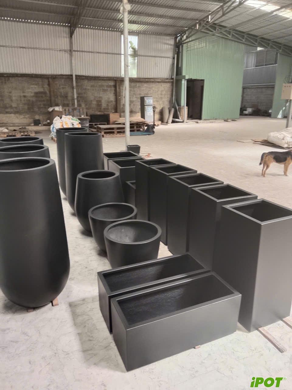 Xu hướng thiết kế cảnh quan hiện đại – Khi chậu composite cao cấp trở thành tiêu chuẩn mới cho không gian đẳng cấp